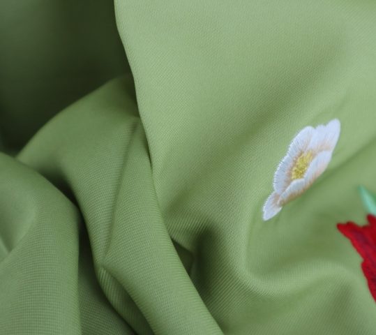 卒業式袴単品レンタル[刺繍]白×抹茶ぼかしに椿刺繍[身長153-157cm]No.816